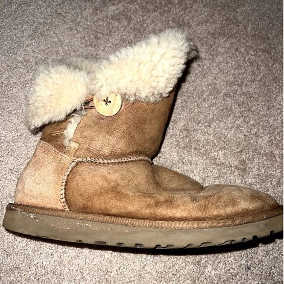 UGG womens Bailey Button Boots size 9 - Picture 4 of 12